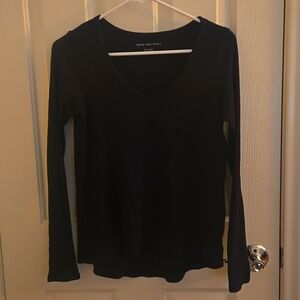 American Eagle Women's Long Sleeve Shirt. Size XS. Color Black.